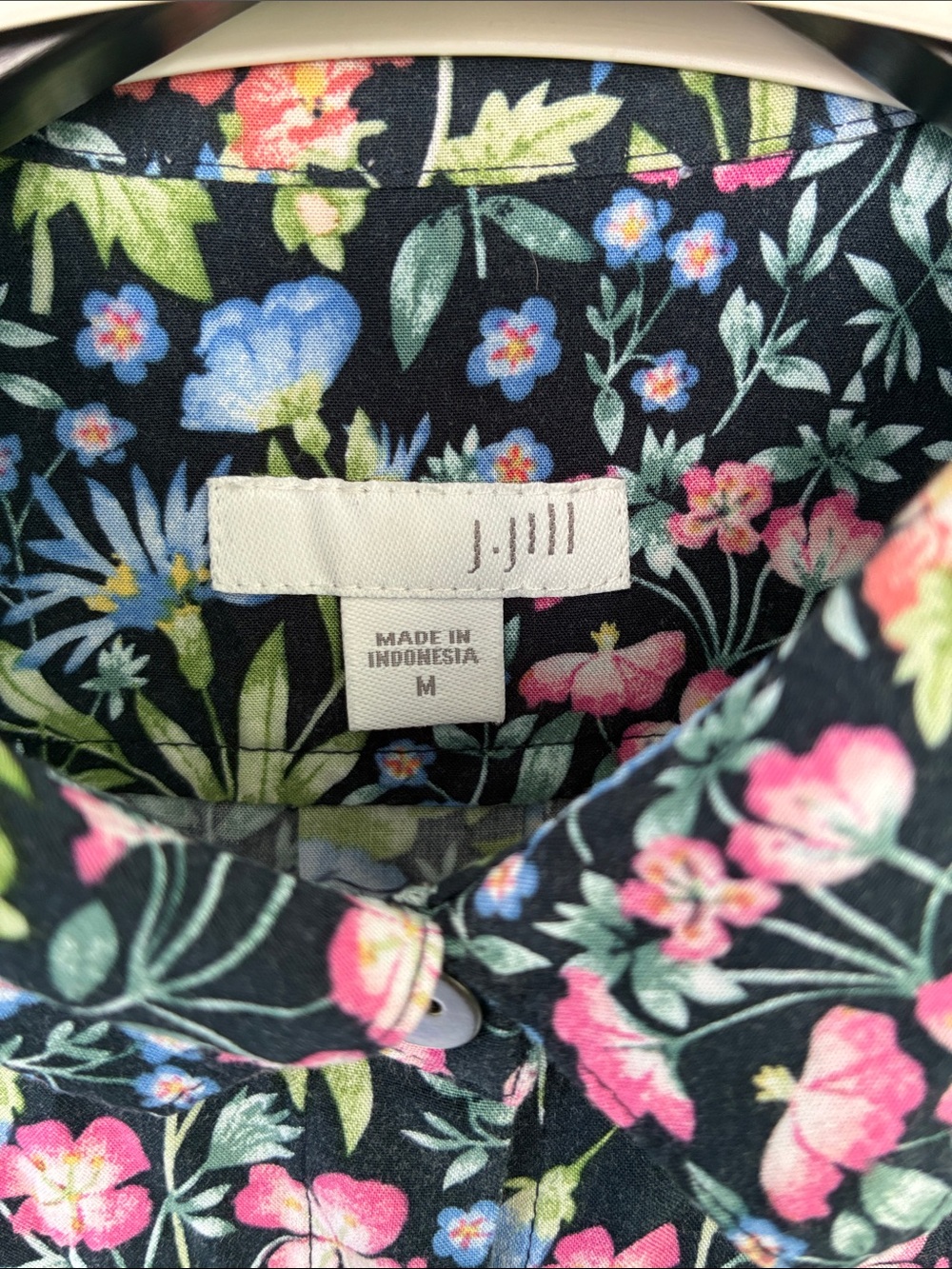 J. Jill Floral Meadow Sleeveless Button Down Shirt Dress Pockets Size Medium - Picture 3 of 17